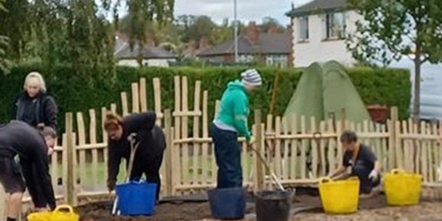 Darley Avenue digging.jpg