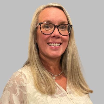 Shannon Burns Cropped