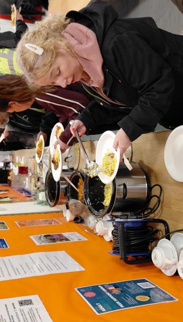 Volunteers With Food 2